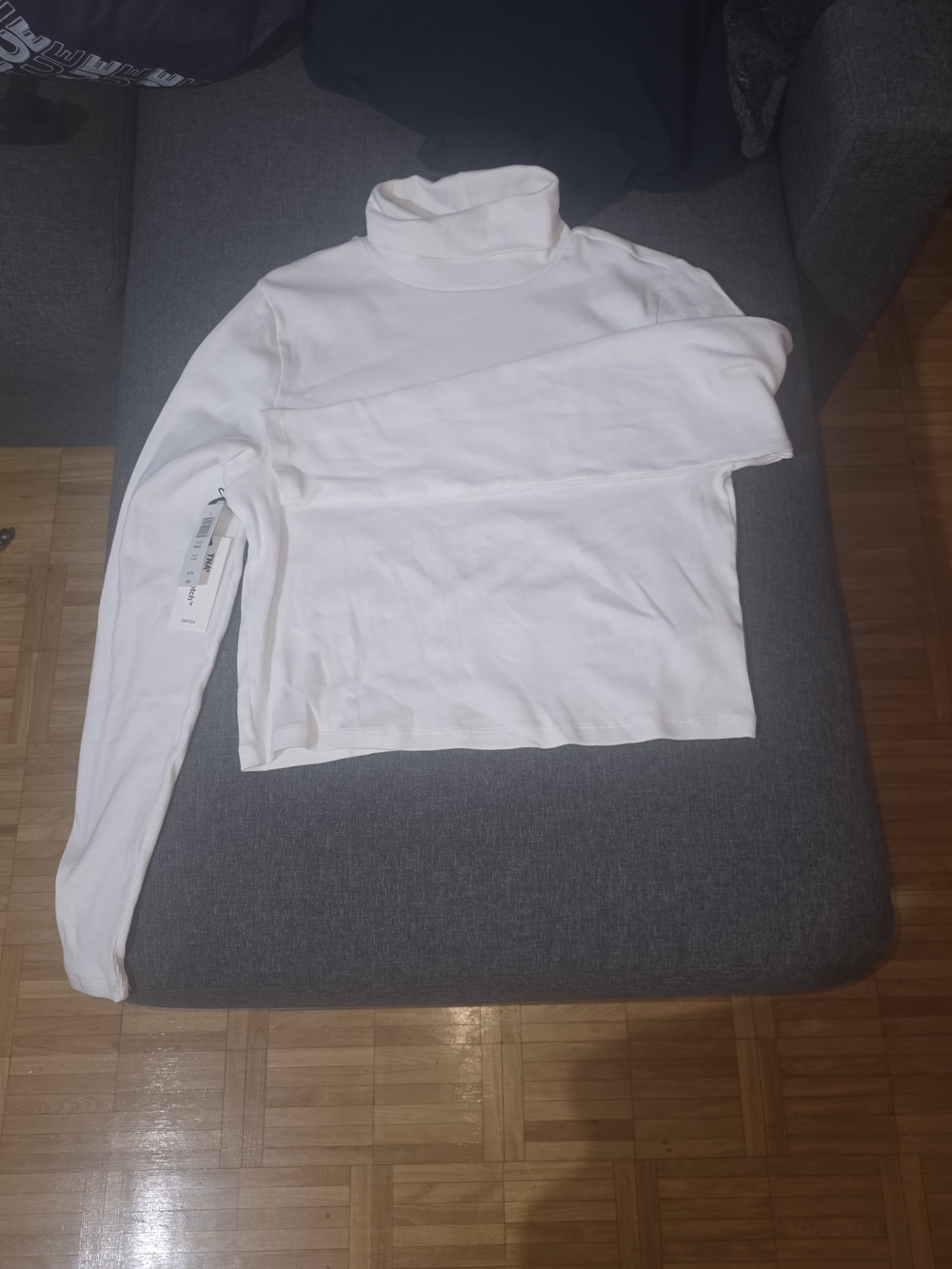 Aritzia Tna White Ribbed Waist Top